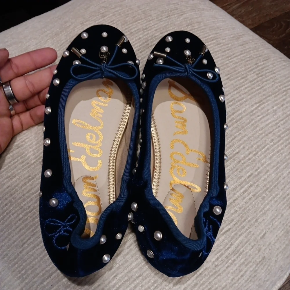 Sam Edelman Blue Polka Dot Flats Size 3